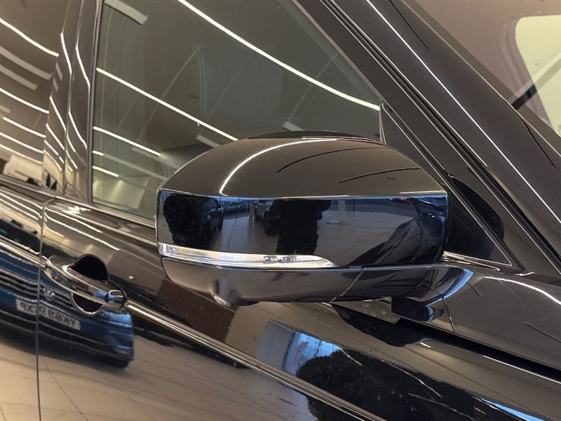 2023 (23) LAND ROVER DISCOVERY 3.0 D300 R-Dynamic HSE 5dr Auto 5114081