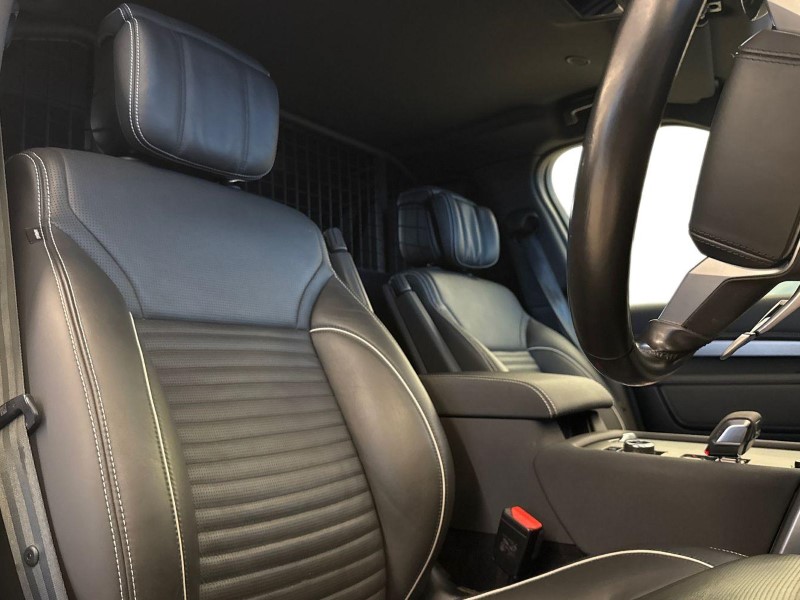 2023 (23) LAND ROVER DISCOVERY 3.0 D300 R-Dynamic HSE 5dr Auto 5114055