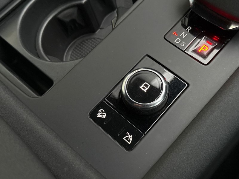 2023 (23) LAND ROVER DISCOVERY 3.0 D300 R-Dynamic HSE 5dr Auto 5114067