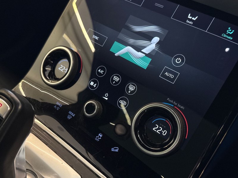 2019 (69) LAND ROVER RANGE ROVER EVOQUE 2.0 D180 First Edition 5dr Auto 5153240