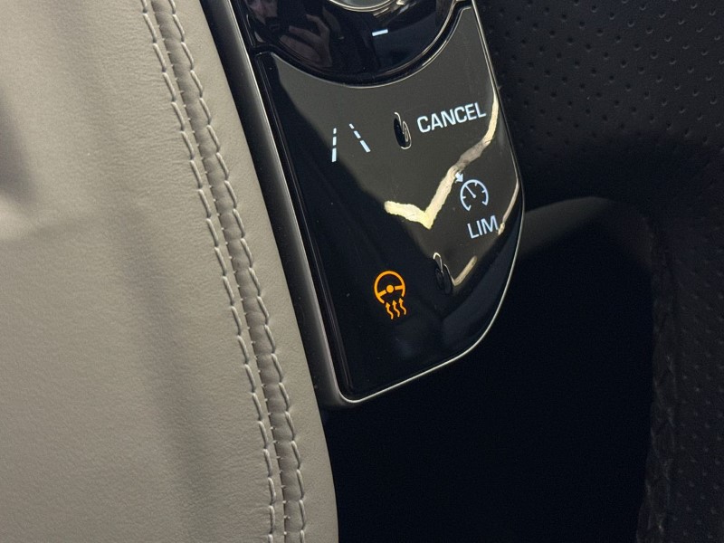 2019 (69) LAND ROVER RANGE ROVER EVOQUE 2.0 D180 First Edition 5dr Auto 5153236