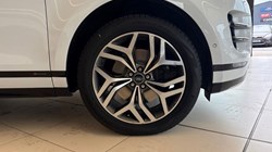 2019 (69) LAND ROVER RANGE ROVER EVOQUE 2.0 D180 First Edition 5dr Auto 5153217