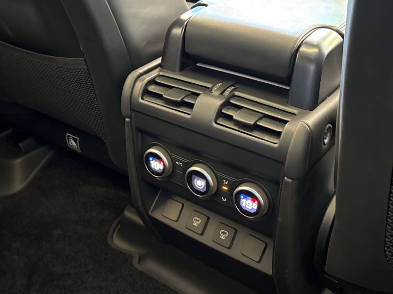 2025 (74) LAND ROVER DEFENDER 3.0 D350 X-Dynamic HSE 110 5dr Auto [7 Seat] 5190912