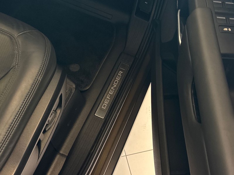 2025 (74) LAND ROVER DEFENDER 3.0 D350 X-Dynamic HSE 110 5dr Auto [7 Seat] 5190931