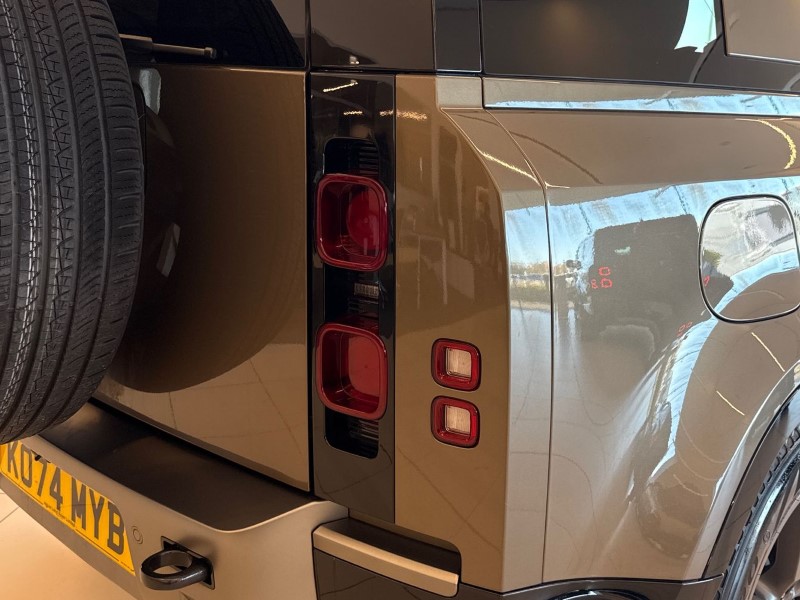 2025 (74) LAND ROVER DEFENDER 3.0 D350 X-Dynamic HSE 110 5dr Auto [7 Seat] 5202253