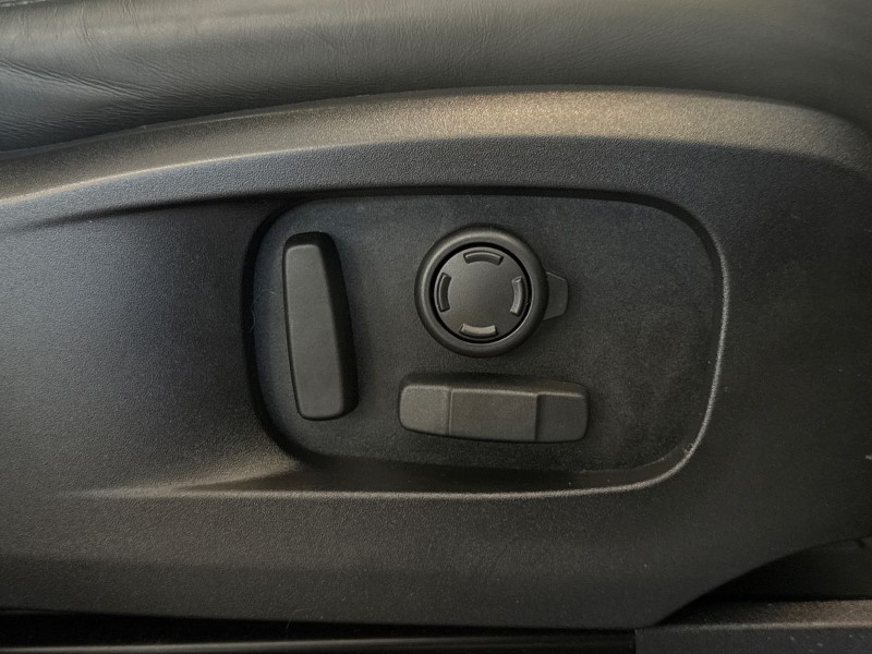 2025 (74) LAND ROVER DEFENDER 3.0 D350 X-Dynamic HSE 110 5dr Auto [7 Seat] 5190918