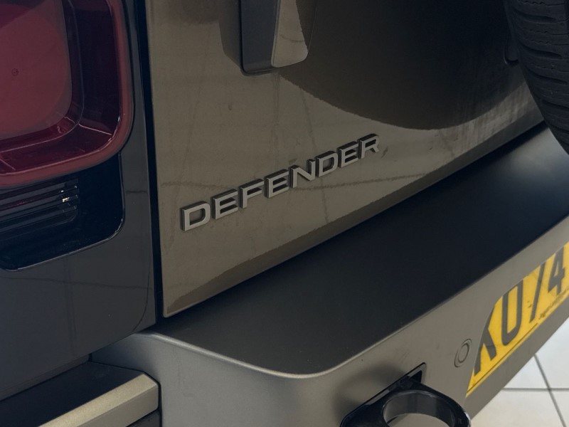 2025 (74) LAND ROVER DEFENDER 3.0 D350 X-Dynamic HSE 110 5dr Auto [7 Seat] 5190938
