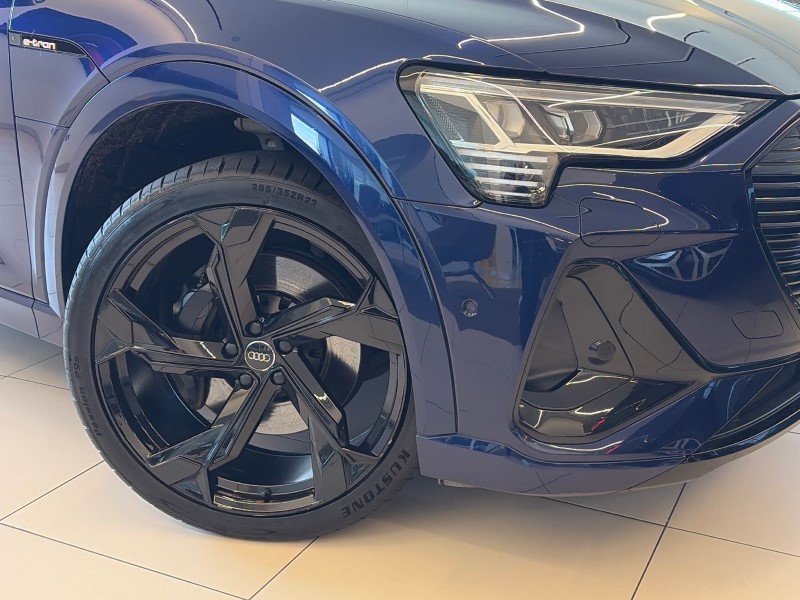 2021 (70) AUDI E-TRON 230kW 50 Quattro 71kWh Black Edition 5dr Auto 5115822