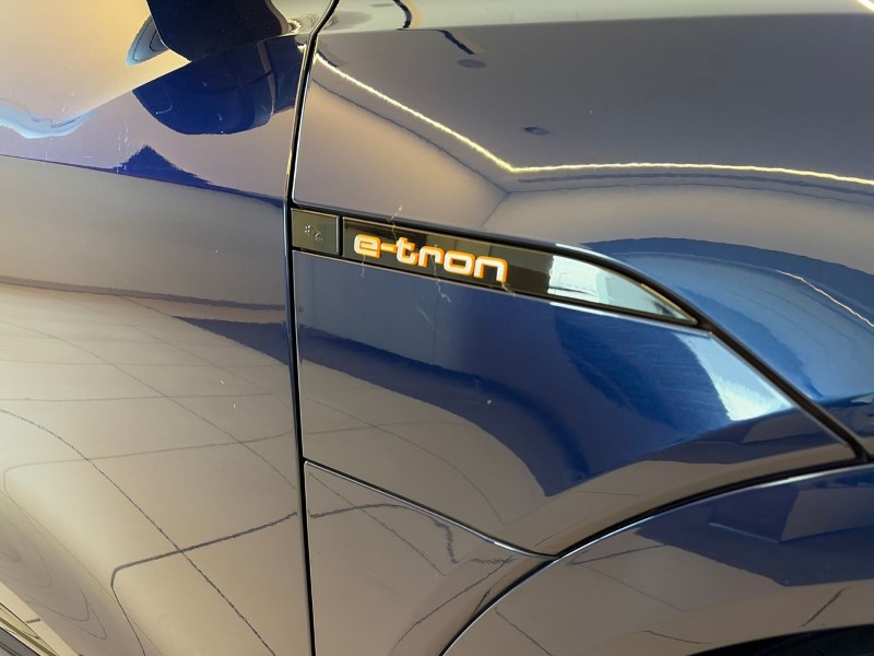 2021 (70) AUDI E-TRON 230kW 50 Quattro 71kWh Black Edition 5dr Auto 5115799