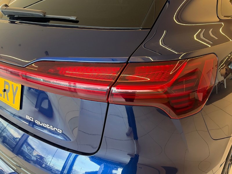 2021 (70) AUDI E-TRON 230kW 50 Quattro 71kWh Black Edition 5dr Auto 5115827