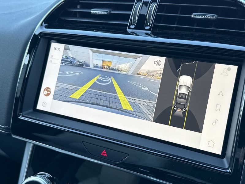 2022 (72) JAGUAR XE 2.0 D200 R-Dynamic Black 4dr Auto 5138692