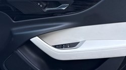 2022 (72) JAGUAR XE 2.0 D200 R-Dynamic Black 4dr Auto 5138702