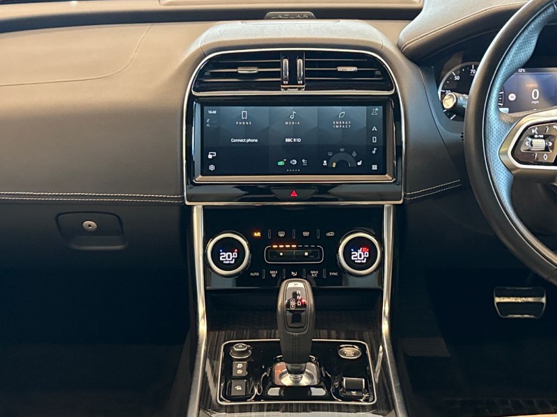 2022 (72) JAGUAR XE 2.0 D200 R-Dynamic Black 4dr Auto 5138694