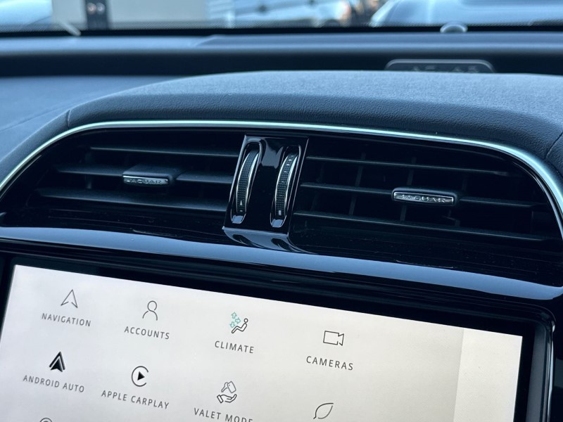 2022 (72) JAGUAR XE 2.0 D200 R-Dynamic Black 4dr Auto 5138715