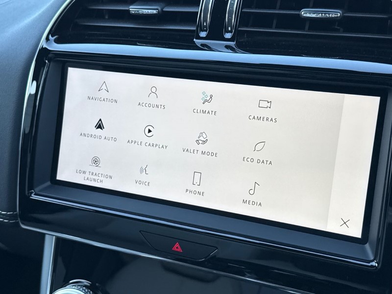 2022 (72) JAGUAR XE 2.0 D200 R-Dynamic Black 4dr Auto 5138711