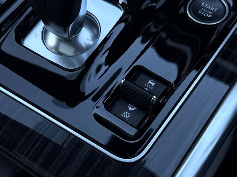 2022 (72) JAGUAR XE 2.0 D200 R-Dynamic Black 4dr Auto 5138713