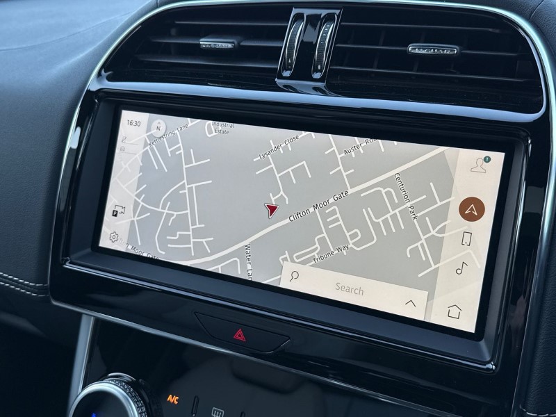 2022 (72) JAGUAR XE 2.0 D200 R-Dynamic Black 4dr Auto 5138691