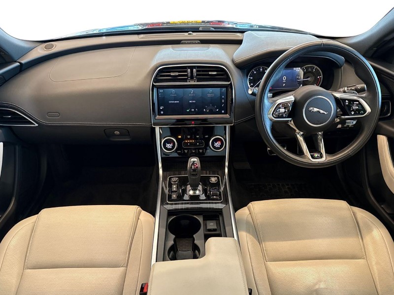 2022 (72) JAGUAR XE 2.0 D200 R-Dynamic Black 4dr Auto 5138689