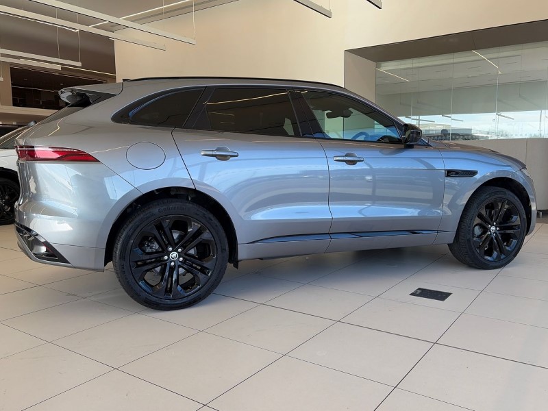 2024 (24) JAGUAR F-PACE 2.0 D200 R-Dynamic SE Black 5dr Auto AWD 5157309