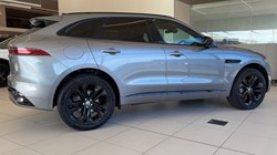 2024 (24) JAGUAR F-PACE 2.0 D200 R-Dynamic SE Black 5dr Auto AWD 5157309