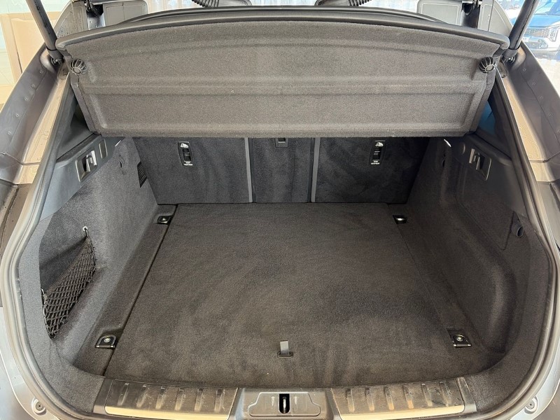 2024 (24) JAGUAR F-PACE 2.0 D200 R-Dynamic SE Black 5dr Auto AWD 5157259