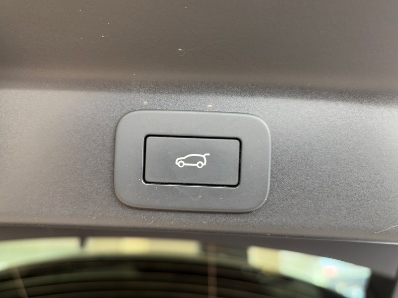 2024 (24) JAGUAR F-PACE 2.0 D200 R-Dynamic SE Black 5dr Auto AWD 5157292