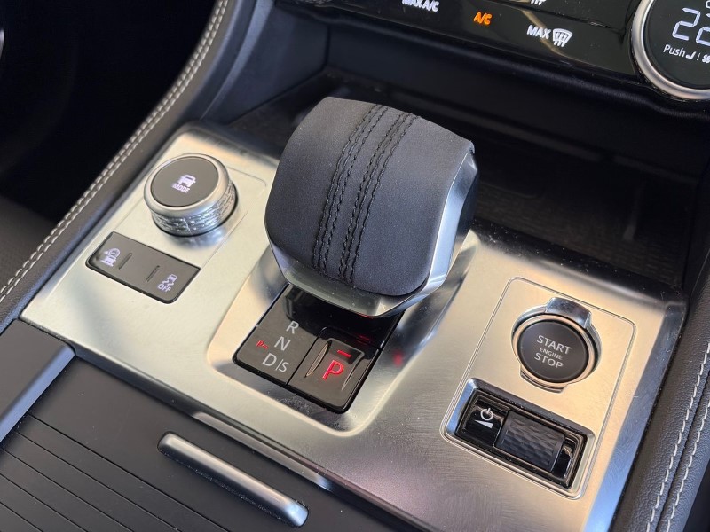 2024 (24) JAGUAR F-PACE 2.0 D200 R-Dynamic SE Black 5dr Auto AWD 5157262