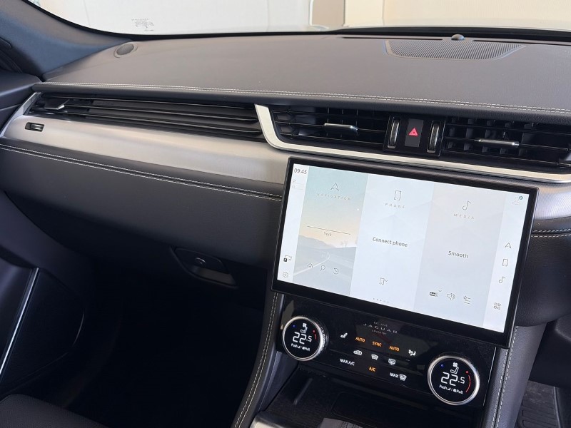 2024 (24) JAGUAR F-PACE 2.0 D200 R-Dynamic SE Black 5dr Auto AWD 5157286