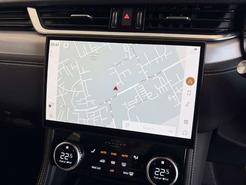 2024 (24) JAGUAR F-PACE 2.0 D200 R-Dynamic SE Black 5dr Auto AWD 5157260