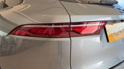 2024 (24) JAGUAR F-PACE 2.0 D200 R-Dynamic SE Black 5dr Auto AWD 5157268