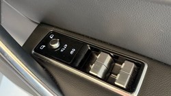 2024 (24) JAGUAR F-PACE 2.0 D200 R-Dynamic SE Black 5dr Auto AWD 5157272