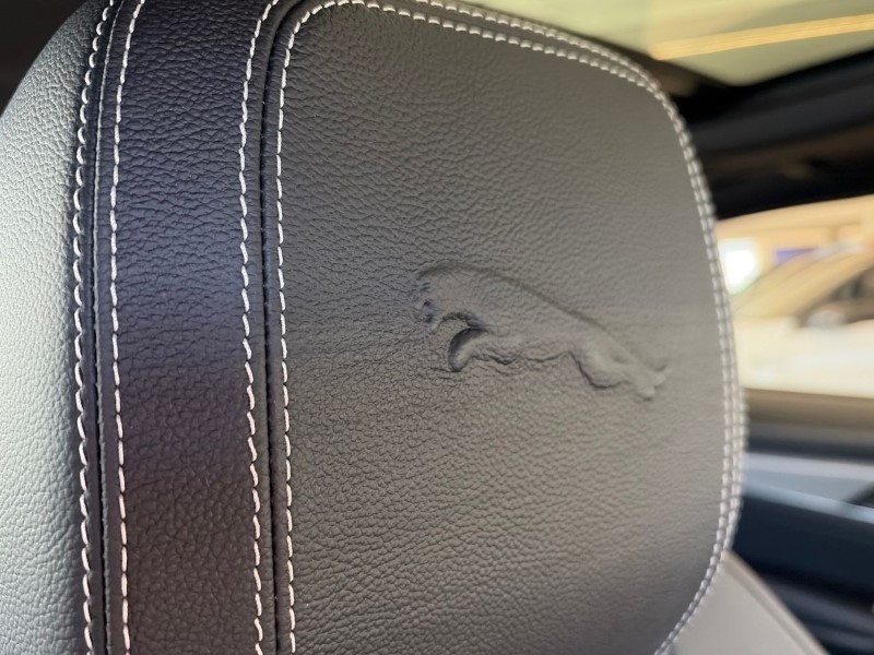 2024 (24) JAGUAR F-PACE 2.0 D200 R-Dynamic SE Black 5dr Auto AWD 5157310