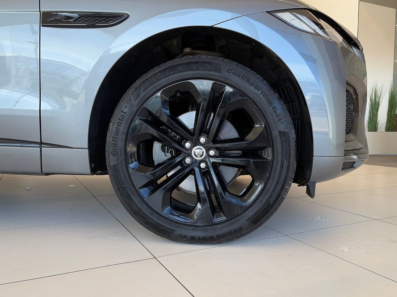 2024 (24) JAGUAR F-PACE 2.0 D200 R-Dynamic SE Black 5dr Auto AWD 5157257