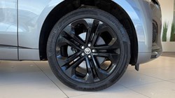 2024 (24) JAGUAR F-PACE 2.0 D200 R-Dynamic SE Black 5dr Auto AWD 5157257