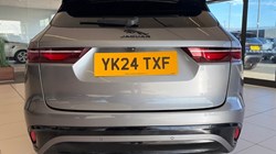 2024 (24) JAGUAR F-PACE 2.0 D200 R-Dynamic SE Black 5dr Auto AWD 5157307