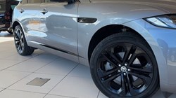2024 (24) JAGUAR F-PACE 2.0 D200 R-Dynamic SE Black 5dr Auto AWD 5157296
