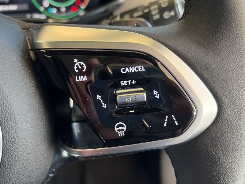 2024 (24) JAGUAR F-PACE 2.0 D200 R-Dynamic SE Black 5dr Auto AWD 5157278