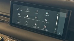 2024 (24) LAND ROVER DEFENDER 3.0 D250 X-Dynamic SE 110 5dr Auto 5152375