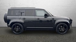 2024 (24) LAND ROVER DEFENDER 3.0 D250 X-Dynamic SE 110 5dr Auto 5152349