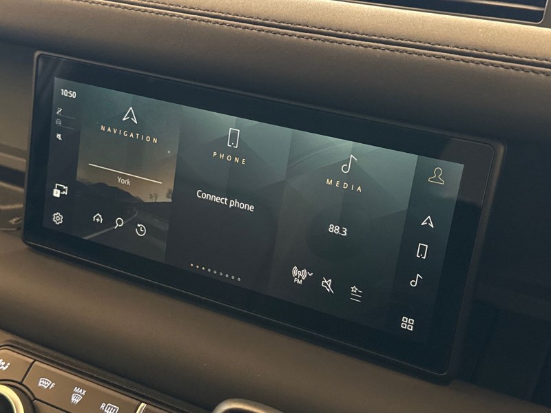 2024 (24) LAND ROVER DEFENDER 3.0 D250 X-Dynamic SE 110 5dr Auto 5152374