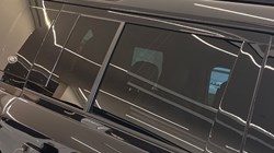 2024 (24) LAND ROVER DEFENDER 3.0 D250 X-Dynamic SE 110 5dr Auto 5152394