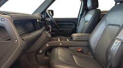 2024 (24) LAND ROVER DEFENDER 3.0 D250 X-Dynamic SE 110 5dr Auto 5152347