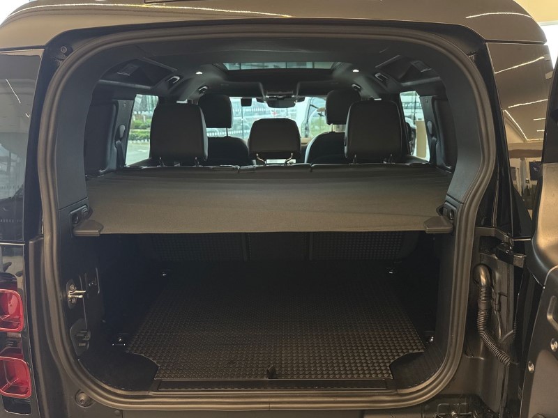 2024 (24) LAND ROVER DEFENDER 3.0 D250 X-Dynamic SE 110 5dr Auto 5152354