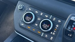2023 (23) LAND ROVER DEFENDER 3.0 D250 X-Dynamic SE 90 3dr Auto 5188533