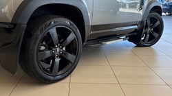 2023 (23) LAND ROVER DEFENDER 3.0 D250 X-Dynamic SE 90 3dr Auto 5188547