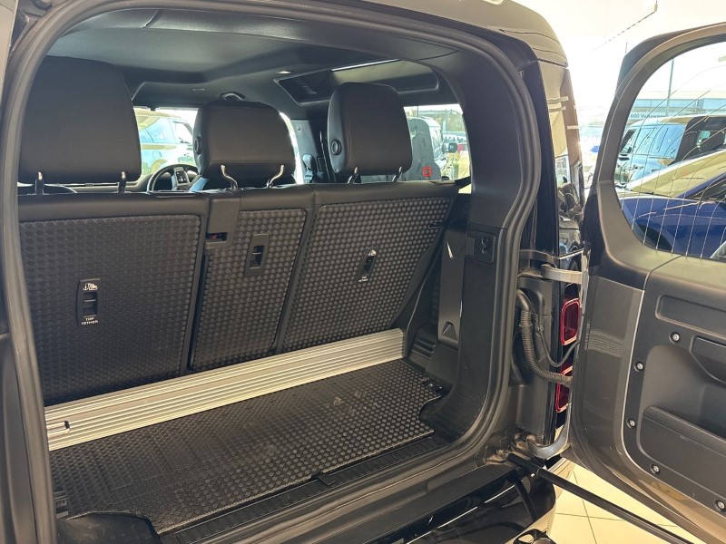 2023 (23) LAND ROVER DEFENDER 3.0 D250 X-Dynamic SE 90 3dr Auto 5188539