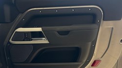 2023 (23) LAND ROVER DEFENDER 3.0 D250 X-Dynamic SE 90 3dr Auto 5188523