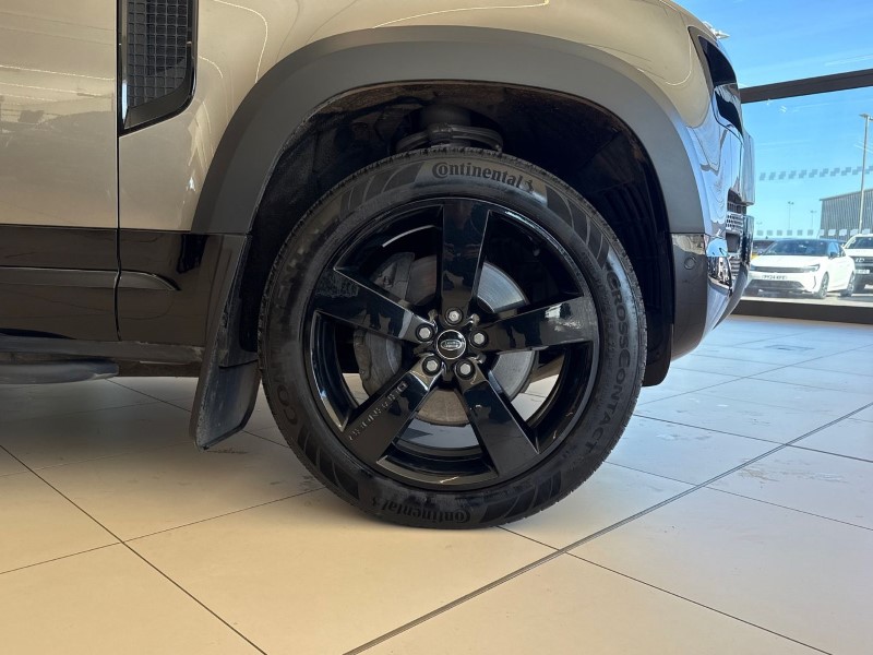 2023 (23) LAND ROVER DEFENDER 3.0 D250 X-Dynamic SE 90 3dr Auto 5188510