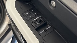 2023 (23) LAND ROVER DEFENDER 3.0 D250 X-Dynamic SE 90 3dr Auto 5188524