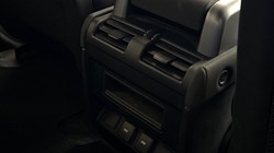 2023 (23) LAND ROVER DEFENDER 3.0 D250 X-Dynamic SE 90 3dr Auto 5188520